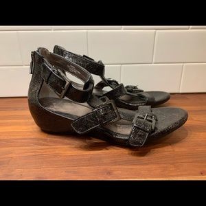 NWOT Sofft Black Gladiator Sandals